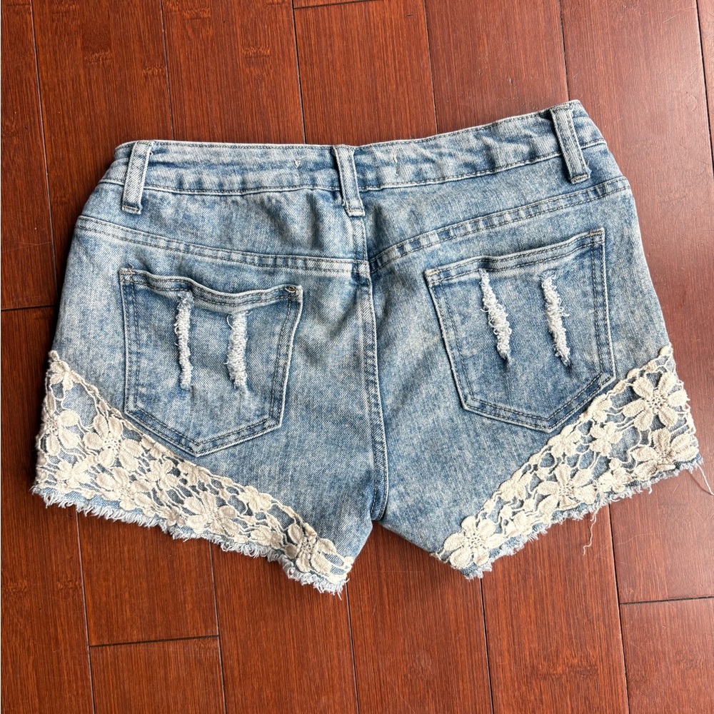 Women's Blue Denim Shorts with floral Lace Trim - Picture 2 of 5